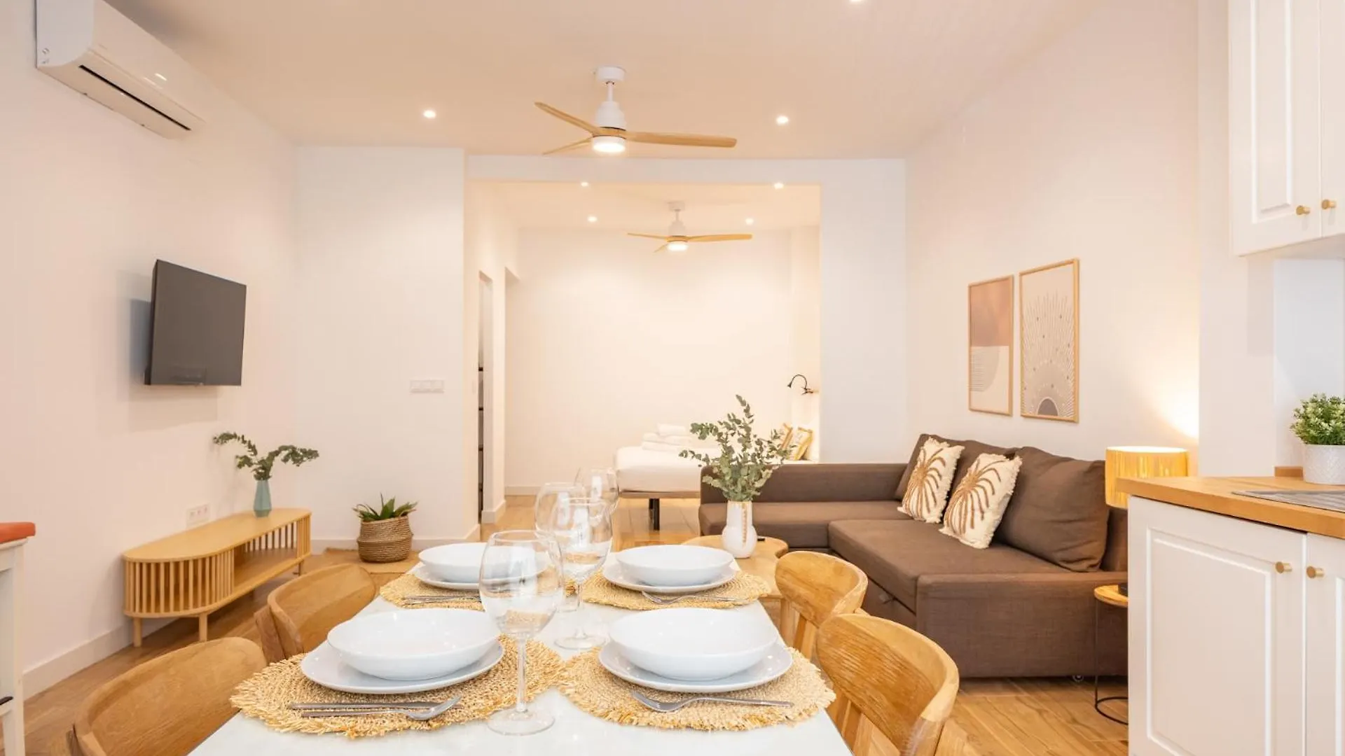 Isg Apartments Triana Estudio 2 セビリア