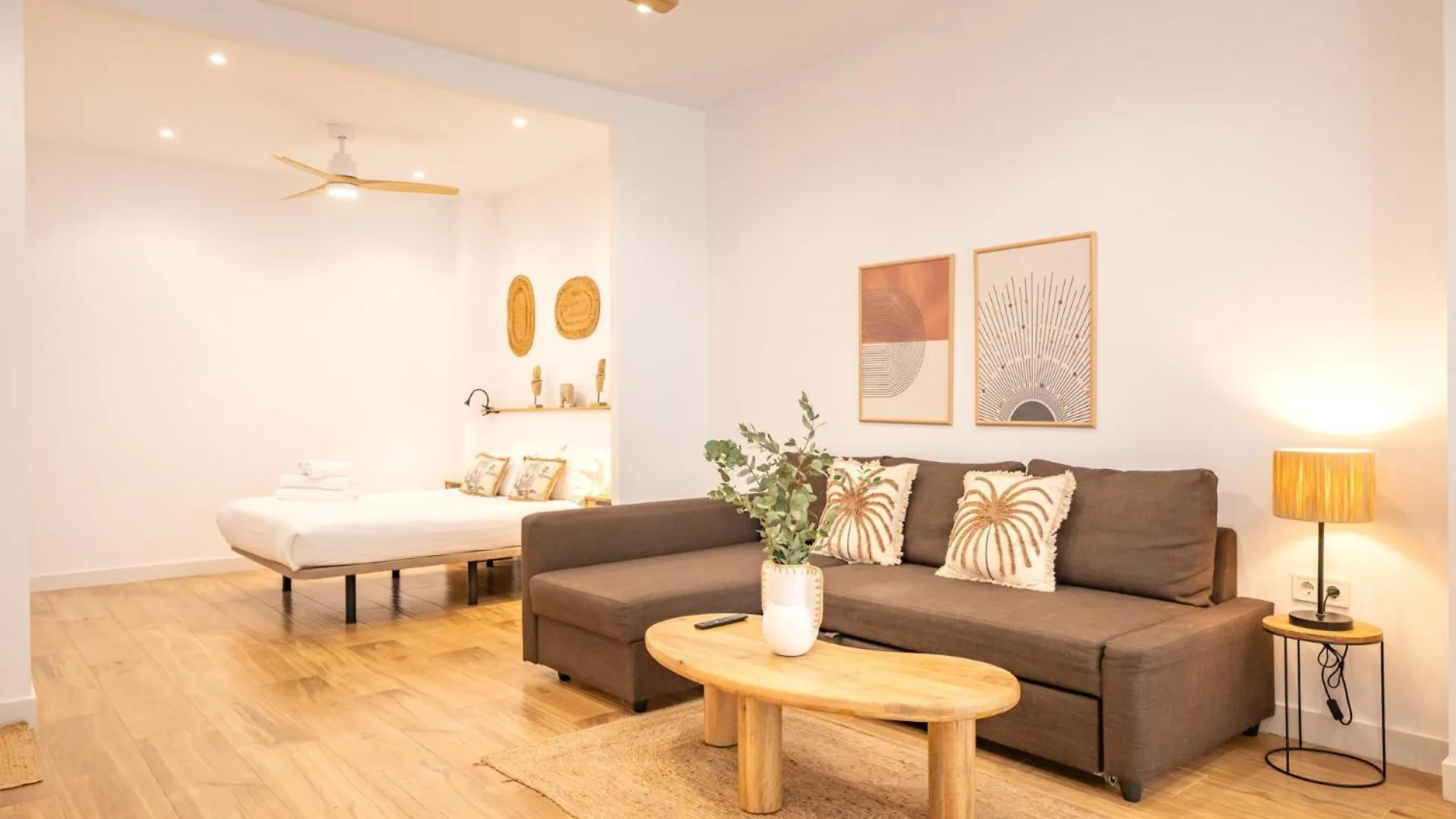 Isg Apartments Triana Estudio 2 セビリア