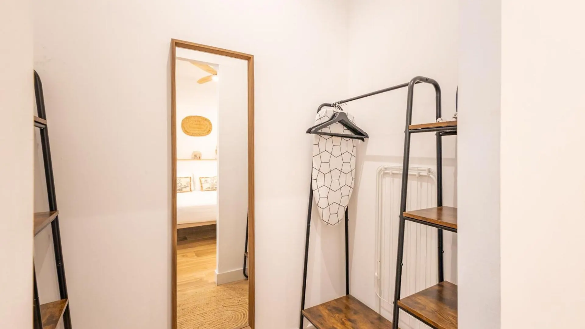 Isg Apartments Triana Estudio 2 セビリア