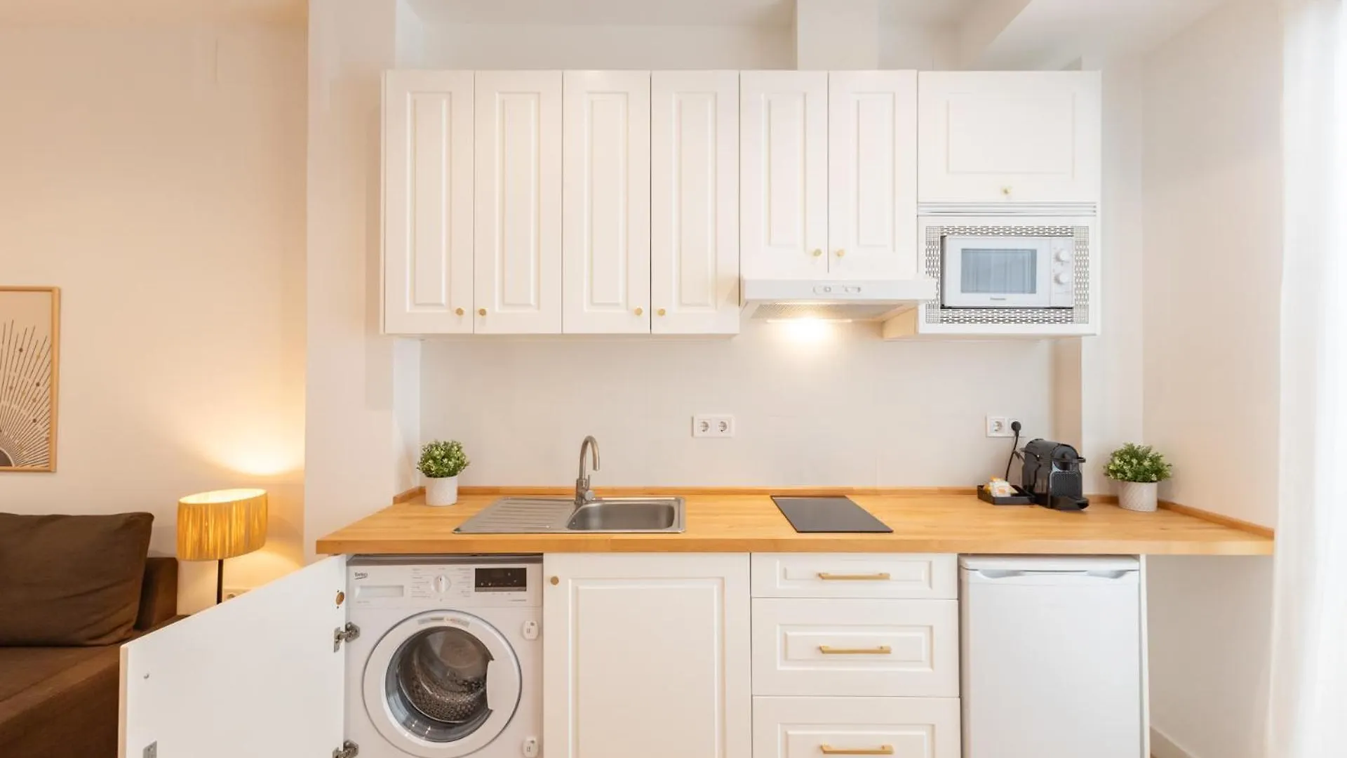 Isg Apartments Triana Estudio 2 セビリア