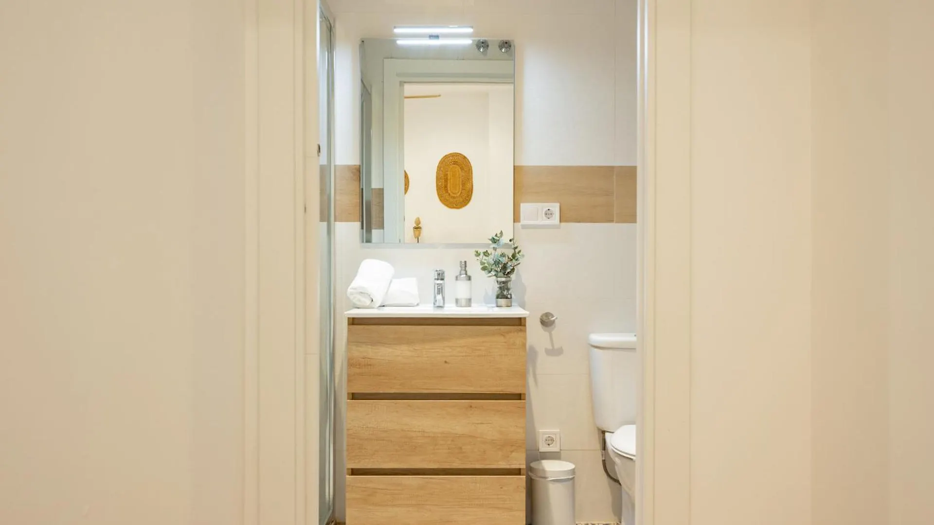 Isg Apartments Triana Estudio 2 セビリア スペイン